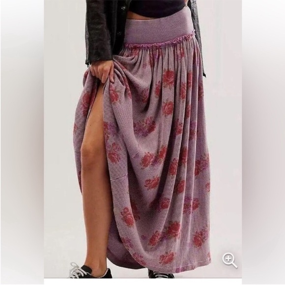 Free People Small Skirt Rosebud Maxi Floral Thermal Nirvana Combo in Lilac - Picture 6 of 11